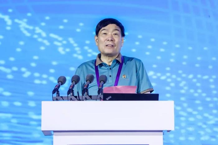 河北省医药行业协会领导出席2024紫禁城国际药师大会