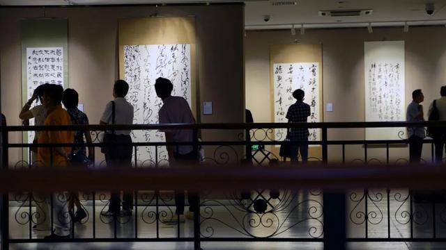 青海 ·上海书法交流展在上海文艺会堂开幕