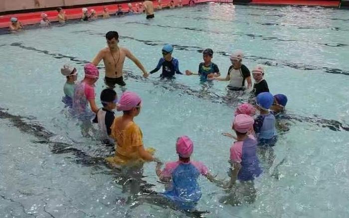 41个点位、2万余名额，这个暑假浙江嘉兴为小学生免费开游泳课