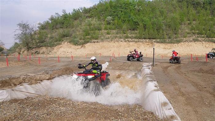 兰州新区首家四轮越野场地乡村骑士越野公园本周末开门迎客