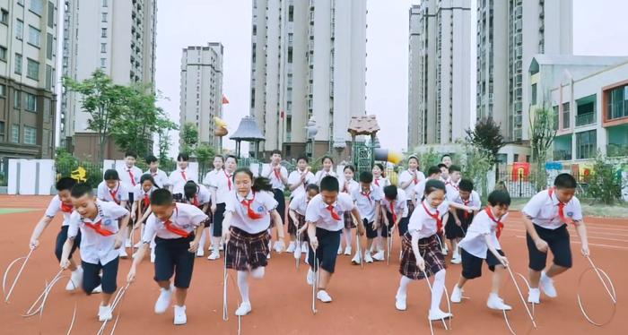 怀远第五实验小学：“花样”大课间 快乐值“拉满”