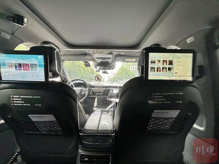 C视频丨记者武汉体验“萝卜快跑”，无人驾驶出租车VS网约车谁更好？