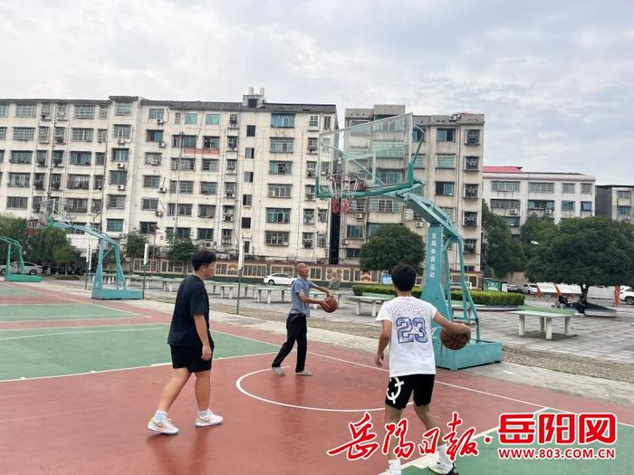 华容县章华学校：安置点生活有序  “情绪价值”满满