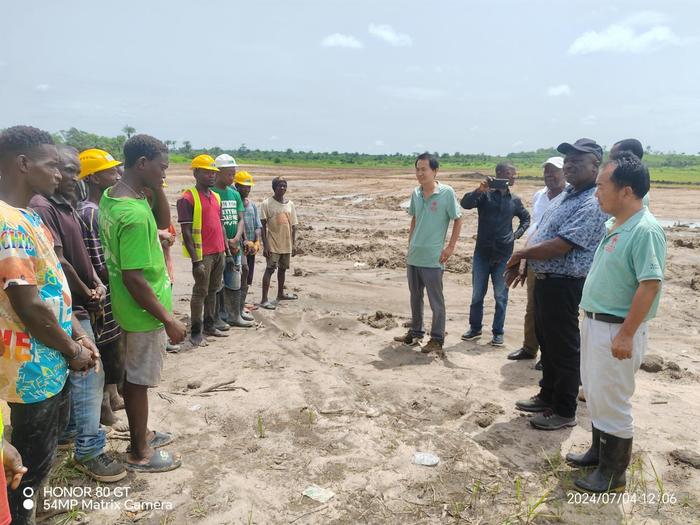 塞拉利昂南方省省长到博城调研中国援塞农业项目