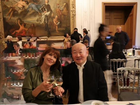 艺术家徐结根携作品出席中法文化之光晚宴