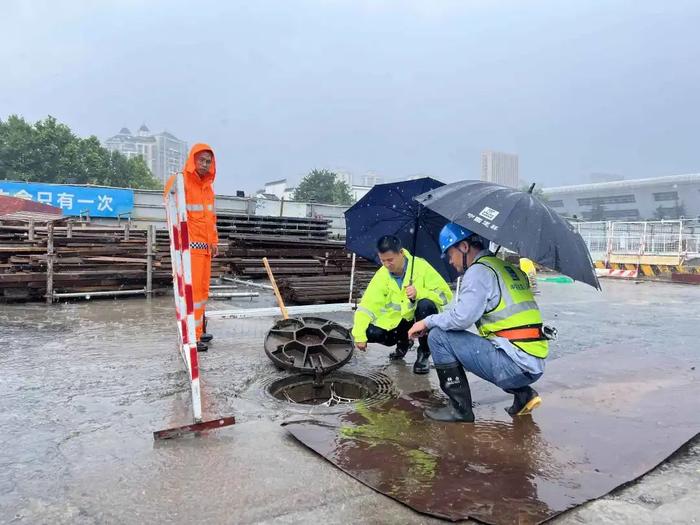 合肥经开“追雨人”以雨为令 守护城市地下管线