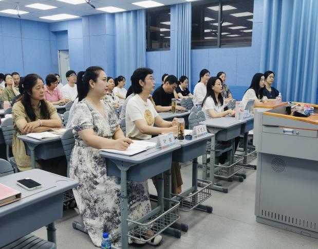 信息技术巧融合 智慧教学共成长——合肥市庐阳实验小学暑期教育信息化技术应用培训活动