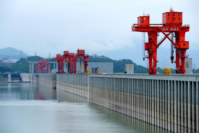三峡工程三十而立：长江防洪体系的“中流砥柱”