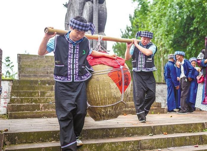 欢度传统民族节日“六月六”