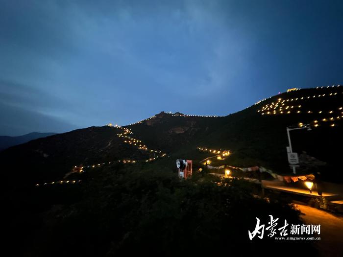 夜爬大青山 感受“撩人”美景