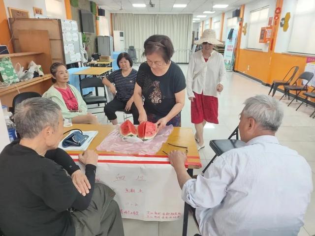 空调坏了？百岁老人求助，居委会快速响应！