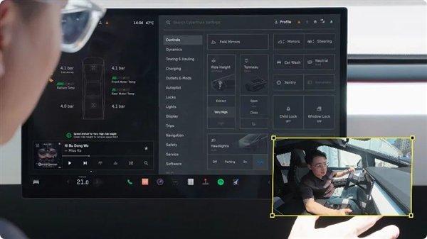开了一把特斯拉Cybertruck：爽翻！希望大家都能试试