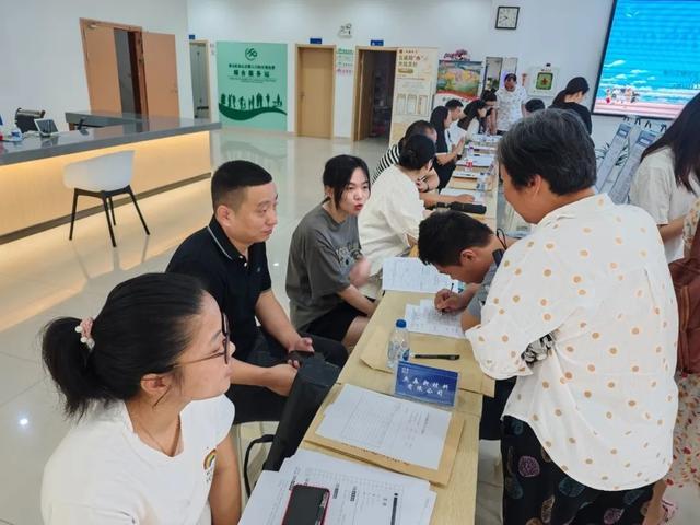 一场跨省招聘会，开启了招聘、求职“两地”模式……