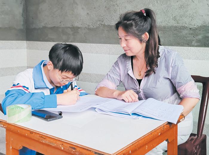 人民需要这样的好老师丨刘巧云：深山红烛照亮孩子求学路