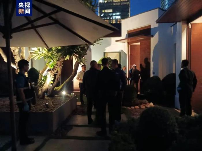 泰国酒店发现6具尸体，房门反锁，美国FBI介入调查！警方判断凶手是死者之一：先投毒再服毒自杀！有消息称“作案动机为生意失败”