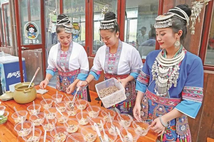 凭“食”力出圈？如何看待地方设立“美食办公室”