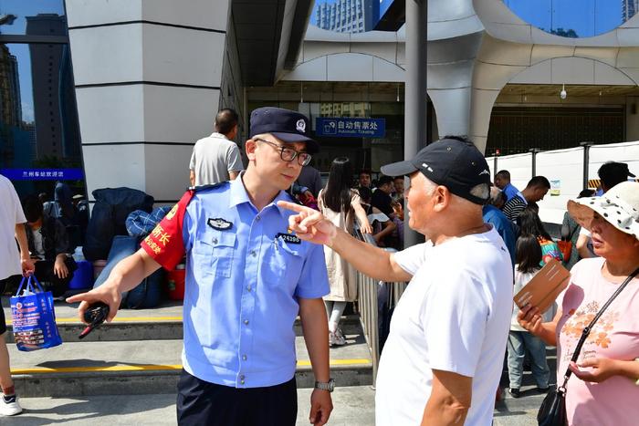 当好向导 做好服务！兰州市城关区多举措保障来兰游客出行