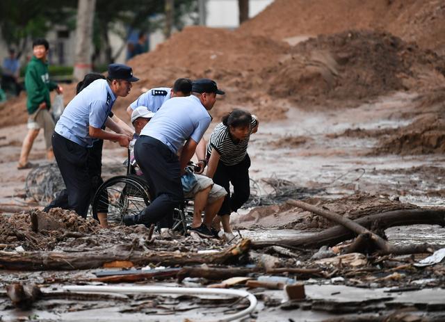 暴雨来袭 陕西宝鸡在行动