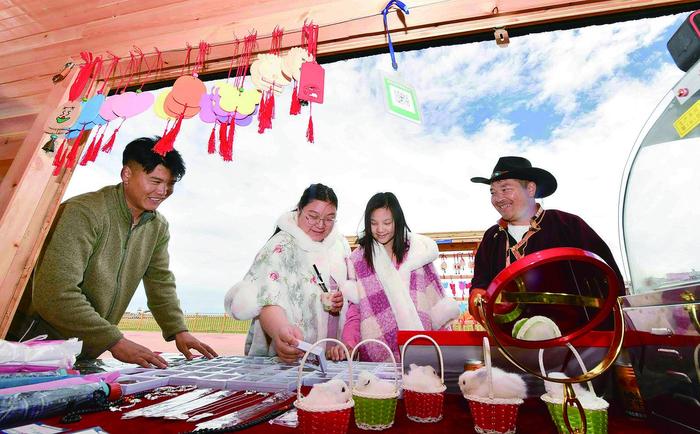 以旅游之笔绘乡村振兴美丽画卷