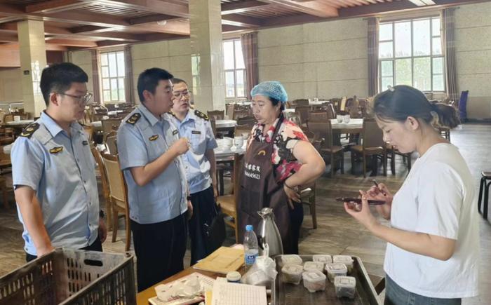 黑龙江省伊春市市场监管局“三个聚焦”强化旅游景区餐饮食品安全监管