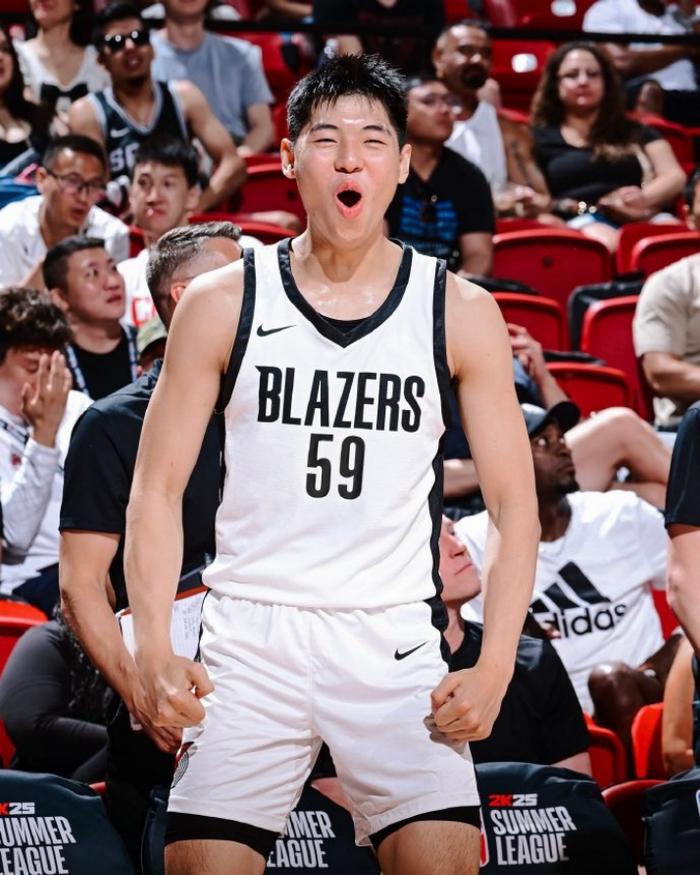 又一中国球员亮相NBA，目前胜率100%