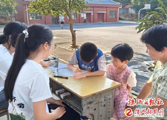 湖南工业大学“乡隅童梦·春晖志愿”服务队赴茶陵支教助农