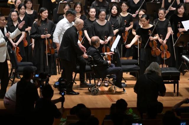 名家乐迷双向奔赴，东方市民音乐会迎来18周年庆典