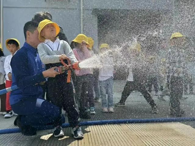 来了！青浦消防夏季防溺水主题开放日活动