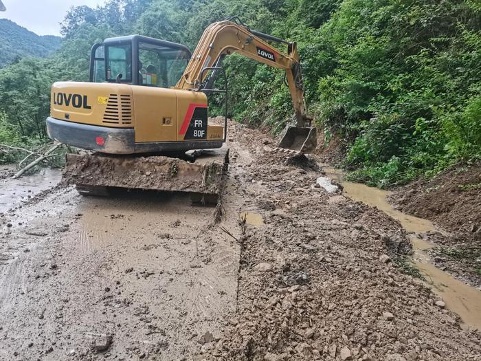 闻令而动！四川交通全力做好汉源县受灾道路抢通和运输保障工作