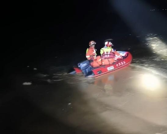 宁夏海原县及时处置短时强降雨险情 两名群众成功获救