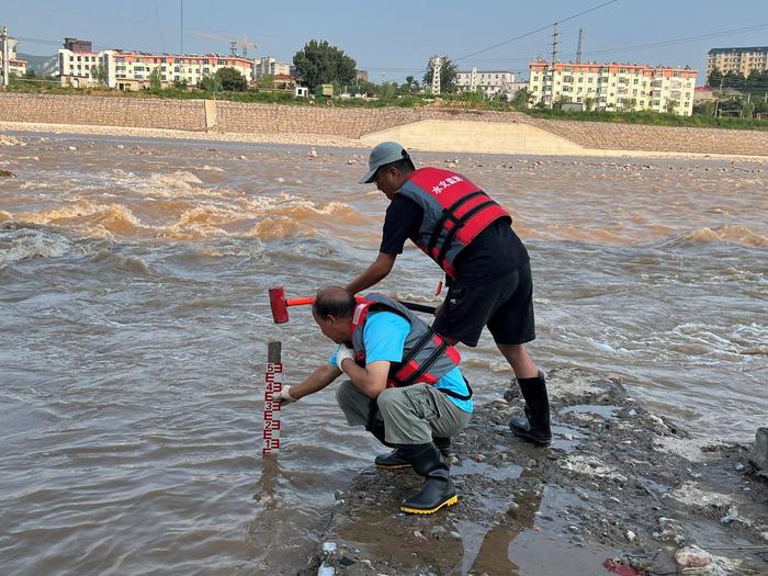 走一线 看防汛︱微水水文站：24小时备汛、黑科技测流……“以时时放心不下的责任感”备战主汛期