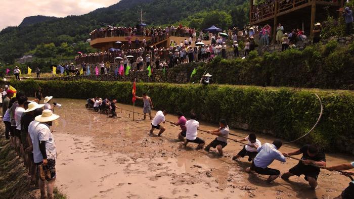 湖北秭归：山区“空心村”这样“填空”