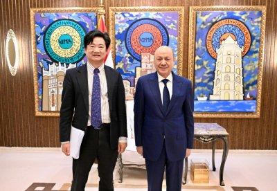 驻也门使馆临时代办邵峥拜会也国家元首、总统领导委员会主席阿里米