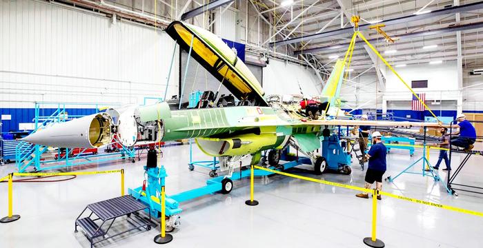 战斗机常青树：F-16重振产销雄风