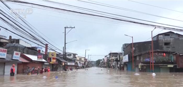 台风“格美”突袭！这国多地宣布进入灾难状态，死亡人数已达21人，当地居民 ：水淹到了二楼