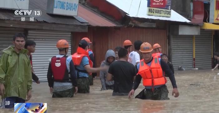 台风“格美”突袭！这国多地宣布进入灾难状态，死亡人数已达21人，当地居民 ：水淹到了二楼