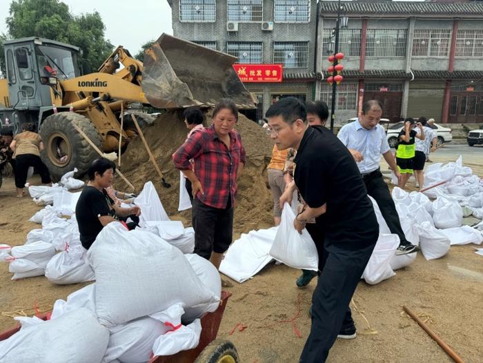 闻“汛”而动，国寿寿险全力应对南阳暴雨灾情