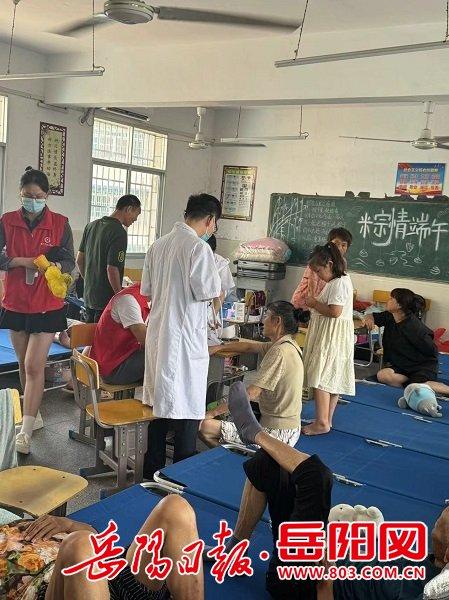 华容县章华学校安置点：“家门口”的心理危机干预让转移群众安心度过安置期