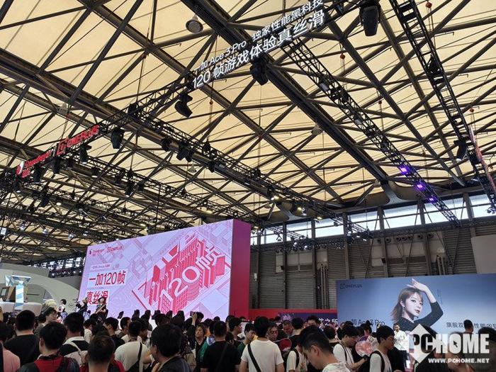 ChinaJoy 2024开幕 一加120帧丝滑游戏体验