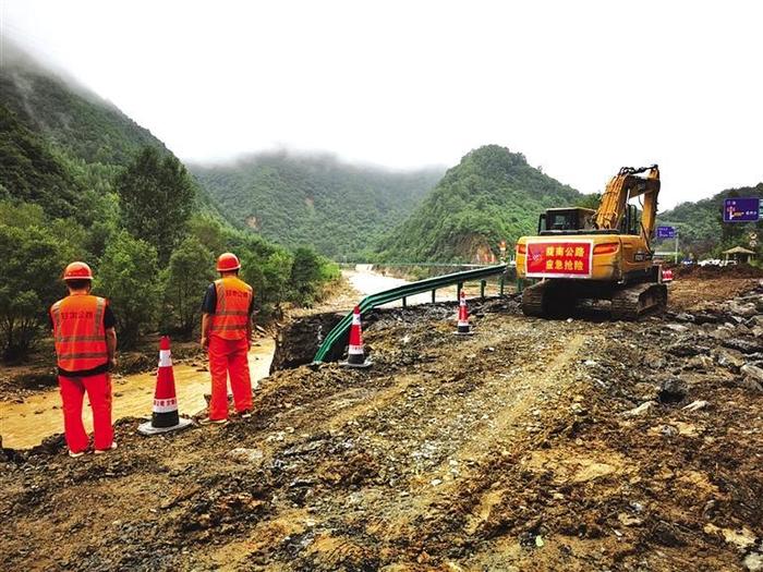 连续奋战29小时 陇南境内高速公路全部抢通