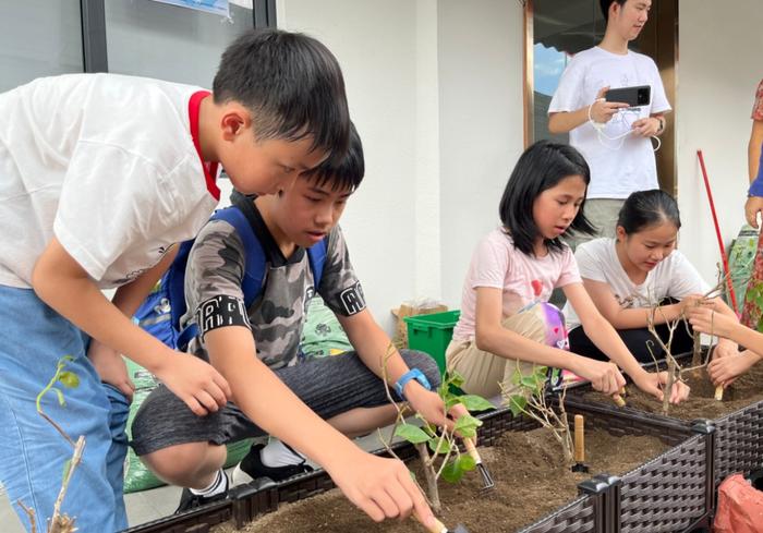 广州越秀区各级工会暑期帮职工花式“带娃”