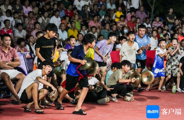 海南“村VA”战报丨提前锁定出线名额！东道主东阁镇四宝队3:1战胜龙楼镇航天小镇队