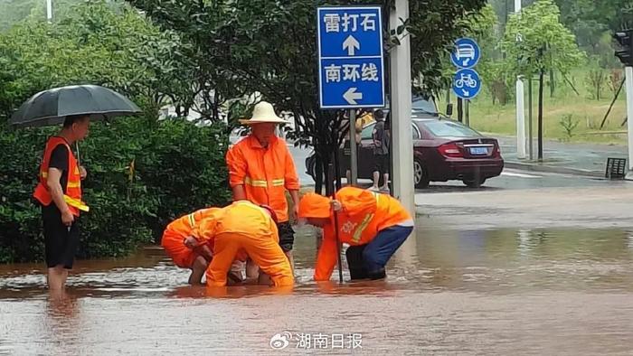 未来三天湖南高温逐渐发展，湘西、湘北多阵性降雨