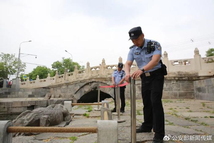 43张独家照片！定格北京民警和中轴线的平安故事