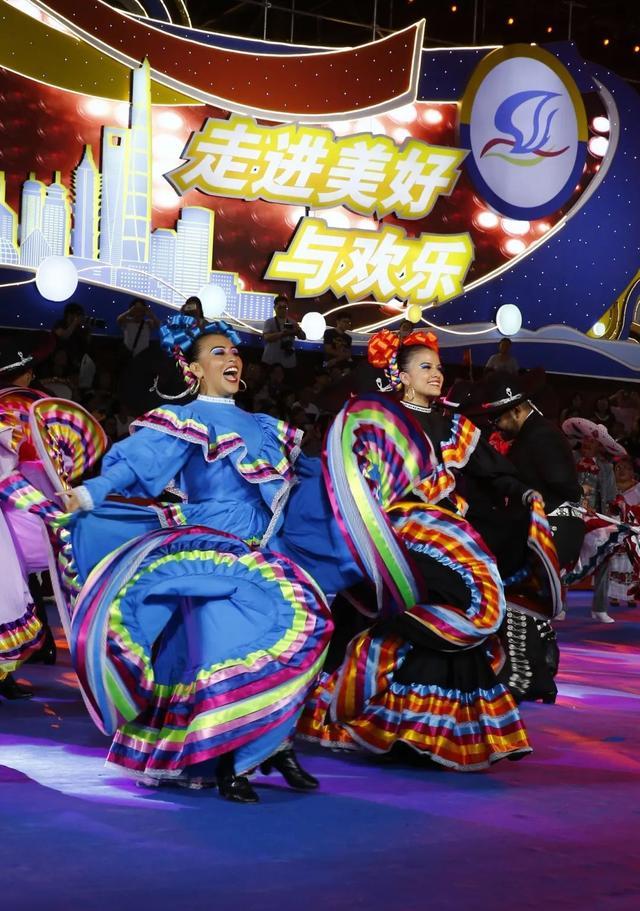 超期待！每年上海旅游节花车巡游表演方队都有惊喜