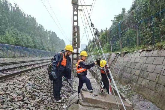 长春铁路部门全力应对强降雨天气