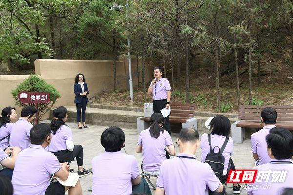 一次重走一场践悟  湖南省教育工会“重走教育家徐特立之路”系列活动举行