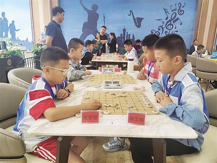 武威凉州区儿童青少年象棋、围棋争霸赛开赛