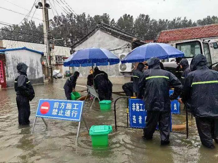 北京发布地质灾害气象预警 昌平十三陵镇已转移四百余险户群众