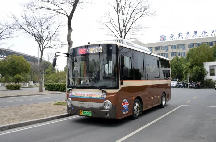 城市脉动，共绘多彩出行新图景